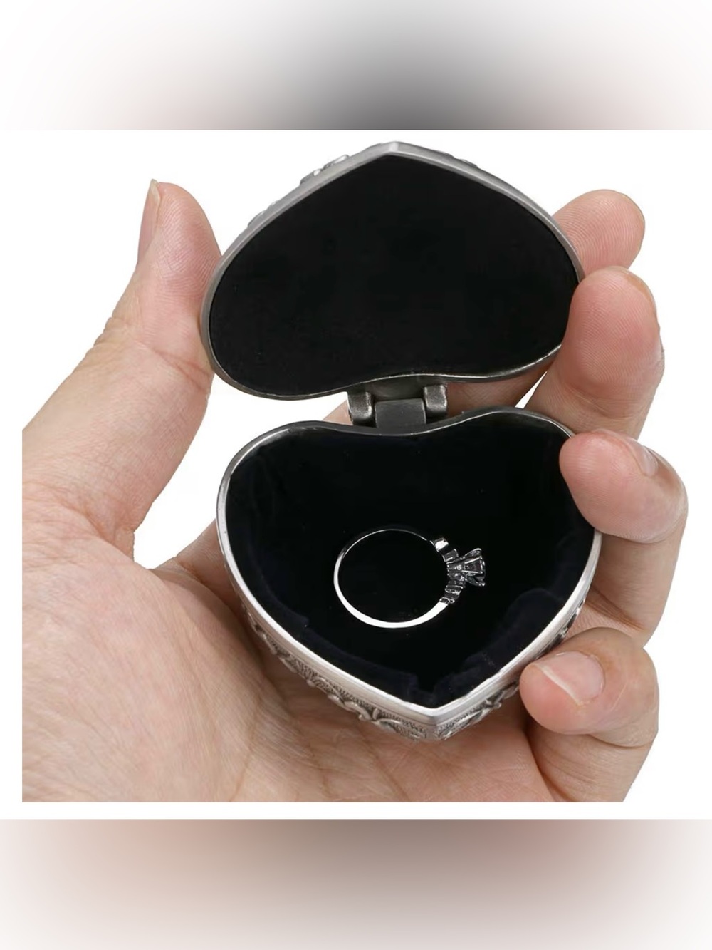 Vintage Silver small  Heart Floral Jewelry Box – Elegant Women's Accessory - Picture 5 of 8